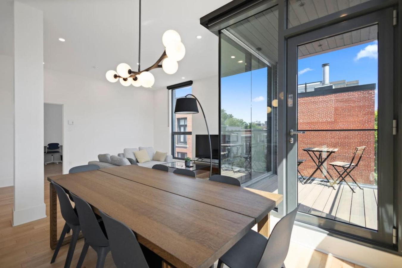 Amazing And Spacious 5br2b In Heart Of Plateau Zt8 Appartement *