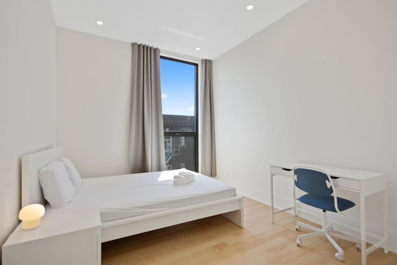 Amazing And Spacious 5br2b In Heart Of Plateau Zt8 Montreal