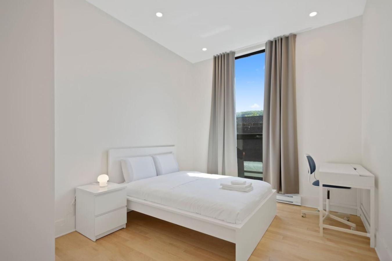Amazing And Spacious 5br2b In Heart Of Plateau Zt8 Apartment *