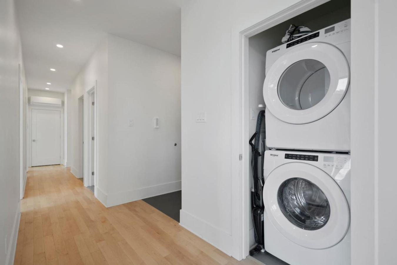 Amazing And Spacious 5br2b In Heart Of Plateau Zt8 Montreal